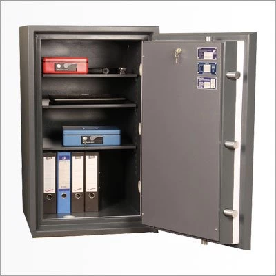 Огневзломостойкий сейф Defender Pro 235 S EL